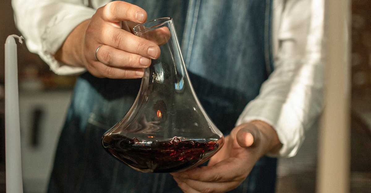 decantar vino