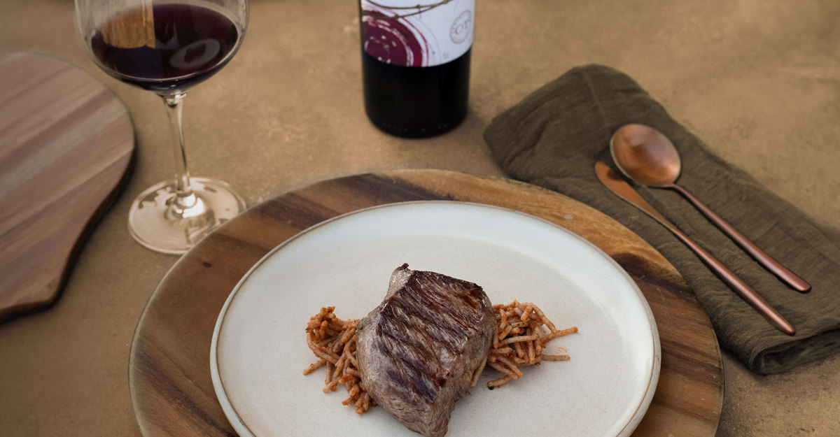 How to pair meat and wine