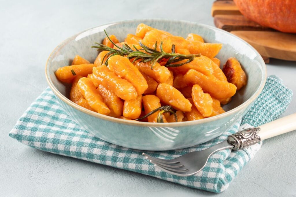 Ñoquis de calabaza o zapallo, con un toque de romero fresco